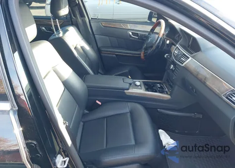 2010 Mercedes-Benz E 350 4Matic z USA, uszkodzony, nr VIN WDDHF8HB9AA050807